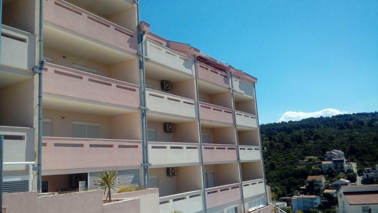Apartment Mavarcica โตรกีร์ ภายนอก รูปภาพ