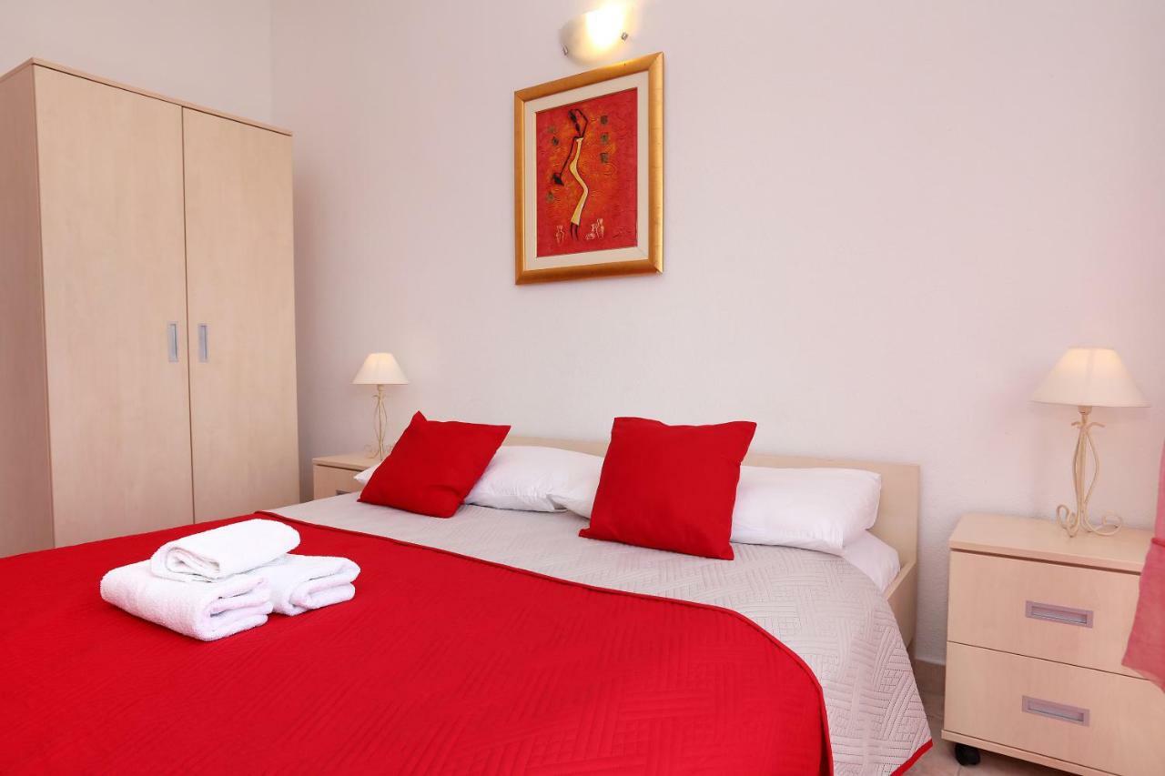 Apartment Mavarcica โตรกีร์ ภายนอก รูปภาพ